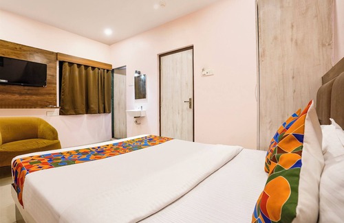 Kurla West Hotel | Fabhotel Tawakkal