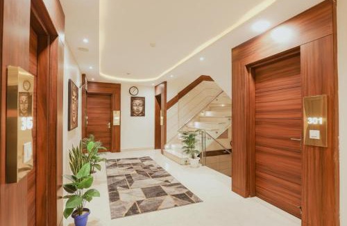 Adarsh Nagar Hotel | FabHotel The Kailash Dev - Near Azadpur Metro