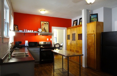 Birmingham House | Fabulous Location Updated 3bd/2bth Home