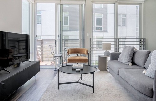 South of Market Apartment | Fabulous SoMa 1BR w/ Game Patio & Coffee Lounge, nr BART, by Blueground