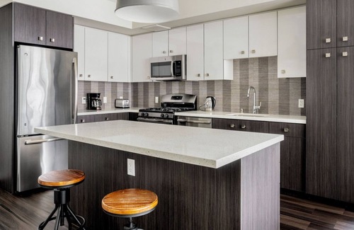 South of Market Apartment | Fabulous SoMa 1BR w/ Game Patio & Coffee Lounge, nr BART, by Blueground