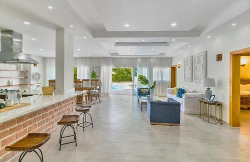 Juan Dolio Villa | Fabulous villa with terrace in Juan Dolio