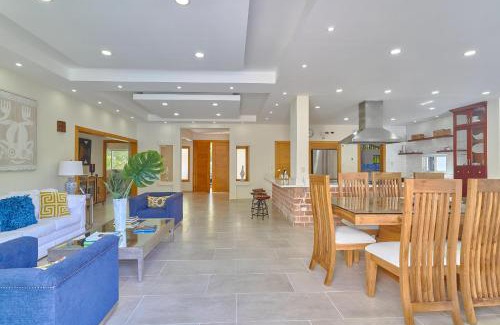 Juan Dolio Villa | Fabulous villa with terrace in Juan Dolio