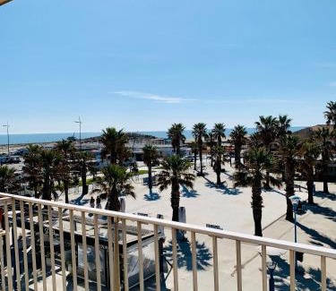 Saint-Pierre-la-Mer Apartment | Face a la mer Fleury