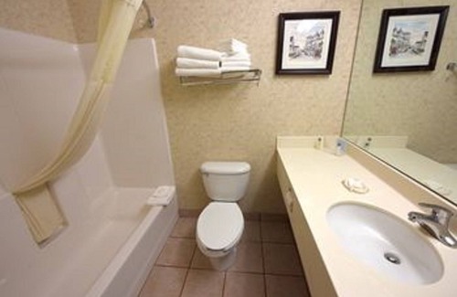Mackinaw City Hotel | Fairview Beachfront Inn
