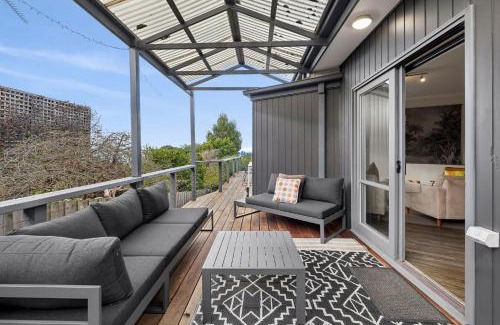 Lorne House | Fairview Central With A View