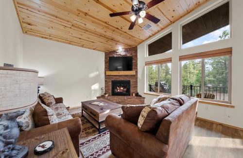 Torreon House | Fairway Forest Escape