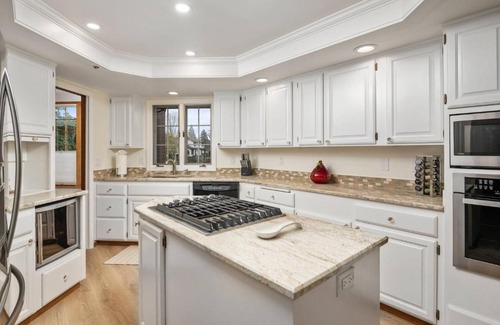 Cal Young House | Fairway View Retreat