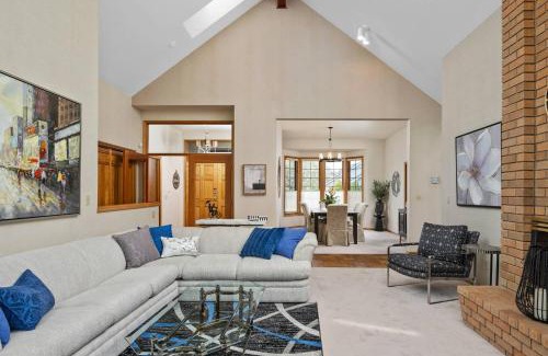 Cal Young House | Fairway View Retreat