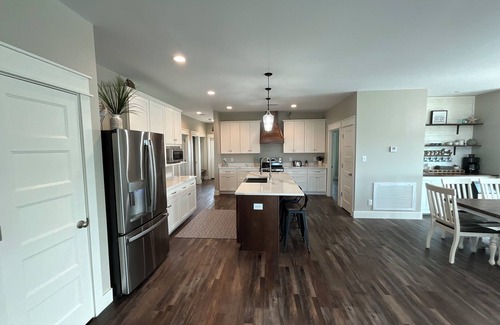 Morgantown House | Fall Dates on Sale! Spectacular 2nd tier w/great views!