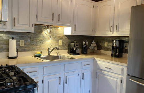 Lake Ariel Ski Chalet | Fall getaway in The Hideout. Walking distance to beach with scenic lake views