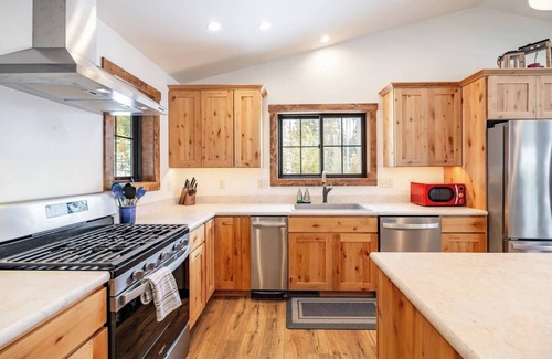 Georgetown Cabin | Fall Weeks Available! Stunning lake views