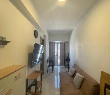 Highway Hills Apartment | Fame Residences 1 bedroom near MRT, Shaw, Megamall, Shangrila, Ortigas 1401