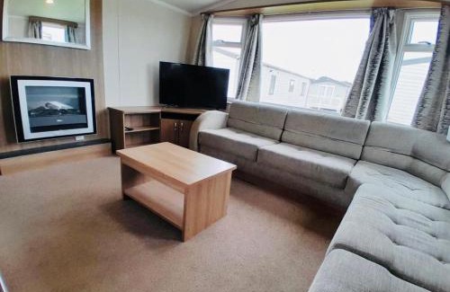 Fleetwood House | Family Caravan In Cala Gran