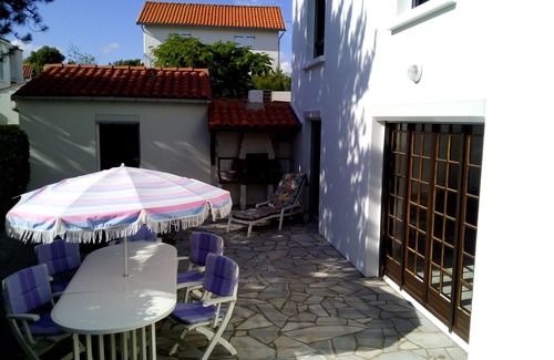 La Tranche-sur-Mer House | Family-Friendly Beach House, Walking Distance to Shore & Shops