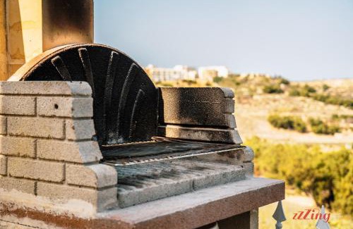 Xaghra Villa | Family-Friendly Gozo Escape - Pool, Terrace & BBQ