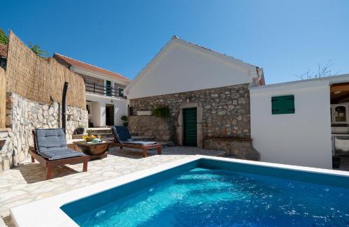 Seline House | Family friendly house with a swimming pool Seline, Paklenica - 23248