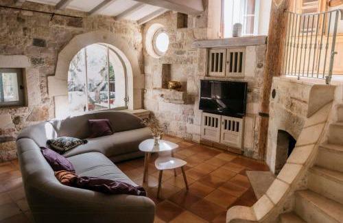 Gignac House | Family Home With Pool Near Lake Salagou