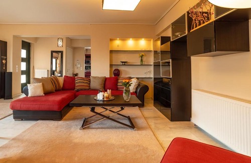 Nea Makri Villa | Family House in Nea Makri