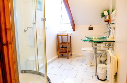 Guilly Bed & Breakfast | Family room in serene Loire setting