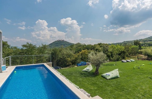 Brkac House | Family Villa Monvue