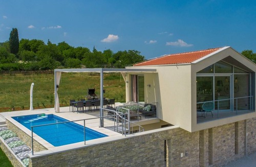 Brkac House | Family Villa Monvue