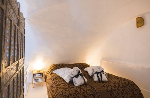 Oia Hotel | Fanari Villas Santorini