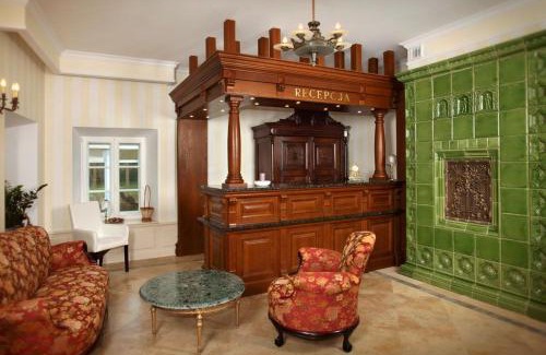 Tarczyn Bed & Breakfast | Farma Many B&B, noclegi Suntago & DeepSpot