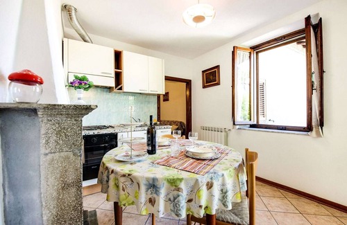 Casoli Other | Farmhouse in Casoli near Ski Slopes