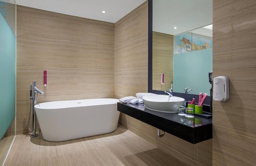 Sidoarjo Hotel | favehotel Sidoarjo