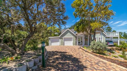 Knysna Villa | FC9 - Pezula Secure Tranquility