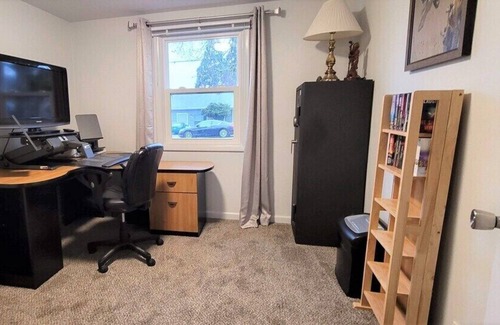 College Hill House | Feels Like Home. Super Comfy!
