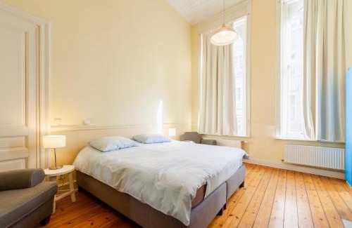 Sint-Gillis Apartment | Felix Delhasse