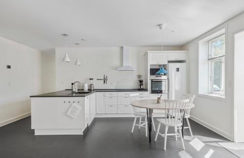 Hasle House | Feriehus - udsigt til Østersøen