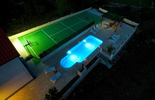 Lovrec House | Ferienhaus In Opanci Mit Beheiztem Pool, Parkplatz