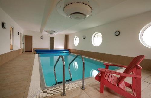 Hohen Wieschendorf House | Ferienvilla In Hohenkirchen Mit Privatem Pool Birdieweg 11A