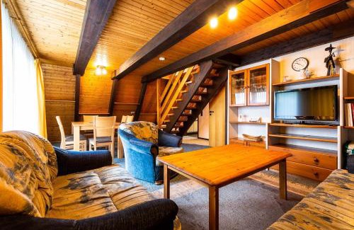 Immenstaad am Bodensee House | Ferienwohnpark Immenstaad am Bodensee Nurdachhaus Typ 8 NDT 032