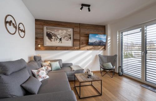 Sankt Johann in Tirol Apartment | Ferienwohnung Tirolglück mit großem Garten