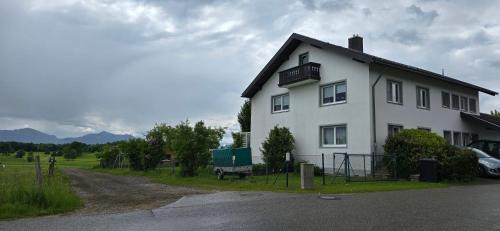 Chieming Apartment | Ferienwohnung Chiemsee