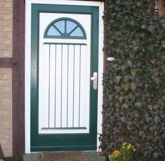 Graal Apartment | Ferienwohnung Gänseweg