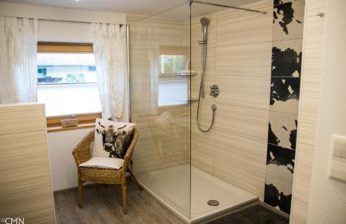 Rofleuten Apartment | Ferienwohnung Heuser