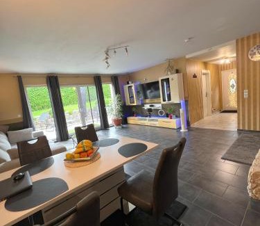 Ettinghausen Apartment | Ferienwohnung "Im Herzen des Westerwalds"