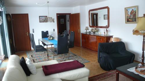 Dillenburg Apartment | Ferienwohnung Westerwaldblick Dillenburg