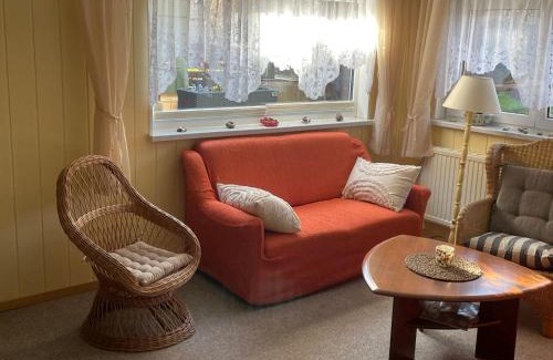 Ribnitz Apartment | Ferienwohnung Zum Anmselgarten
