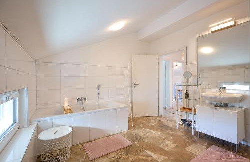 Kruen Apartment | Ferienwohnung zum Hochgarten