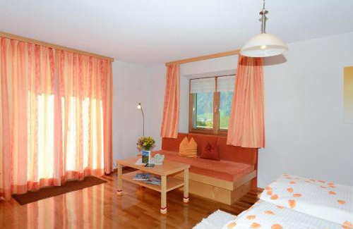 Schoppernau Bed & Breakfast | Fernblick Frühstückspension