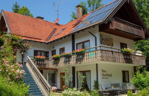 Bad Toelz Apartment | Fewo 1 1 - Ferienwohnung Familie Hanfstängl