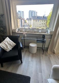 Mitte-Sud Apartment | FEWO am Deich 1 Zentral mit Stadtblick und Kontaktloser Check in