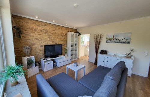 Alt-Travemunde/Ronnau Apartment | FeWo Dünengras mit Terrasse und Strandkorb