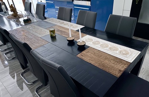 Oestrich-Winkel Apartment | FeWo-Rumble in the Jungle with event lounge